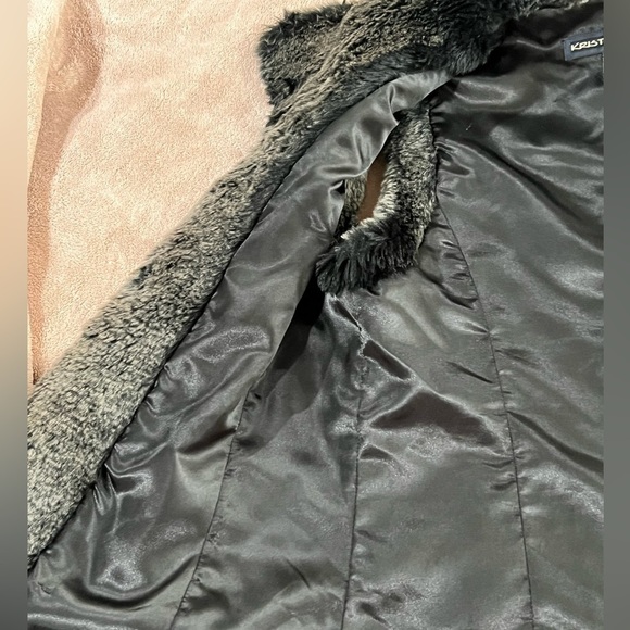 Kristen Blake faux fur plush vest brown gray Size Medium! Beautiful mix of color - Picture 5 of 12